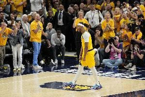 名记：特纳4年1.07亿很合理 若字母走了雄鹿还能把他卖给湖勇等队